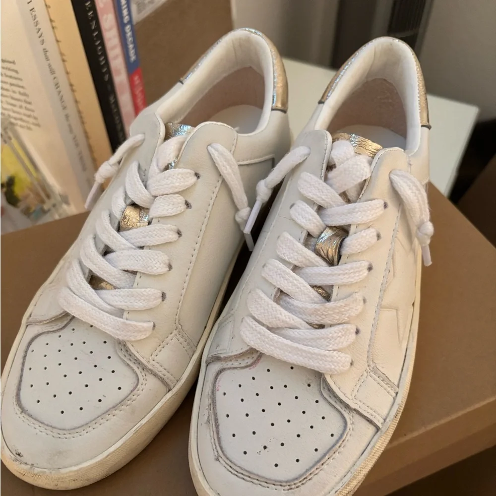 Vintage Havana white sneaks! - Picture 1 of 3